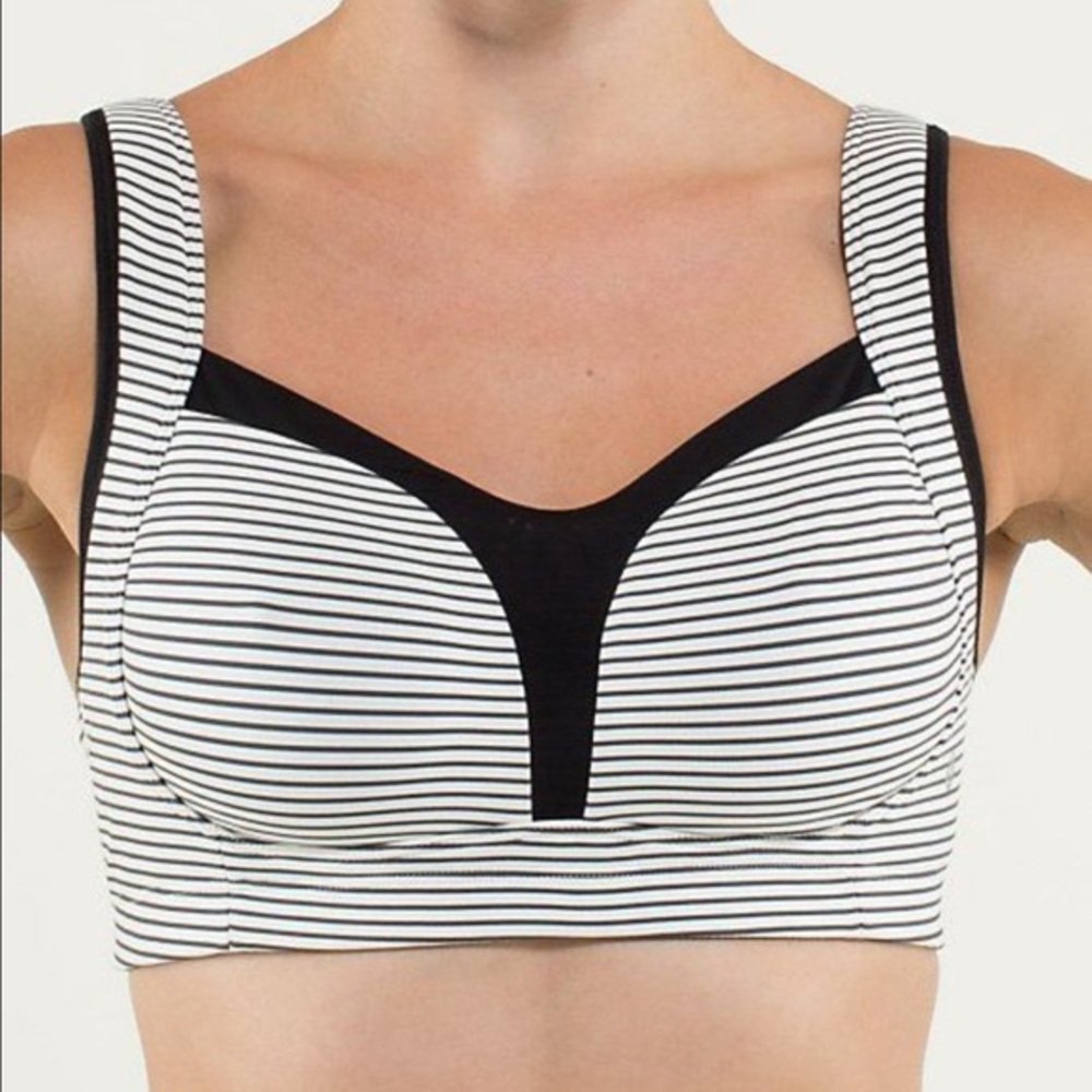 38C Lululemon Tata Tamer striped sports bra